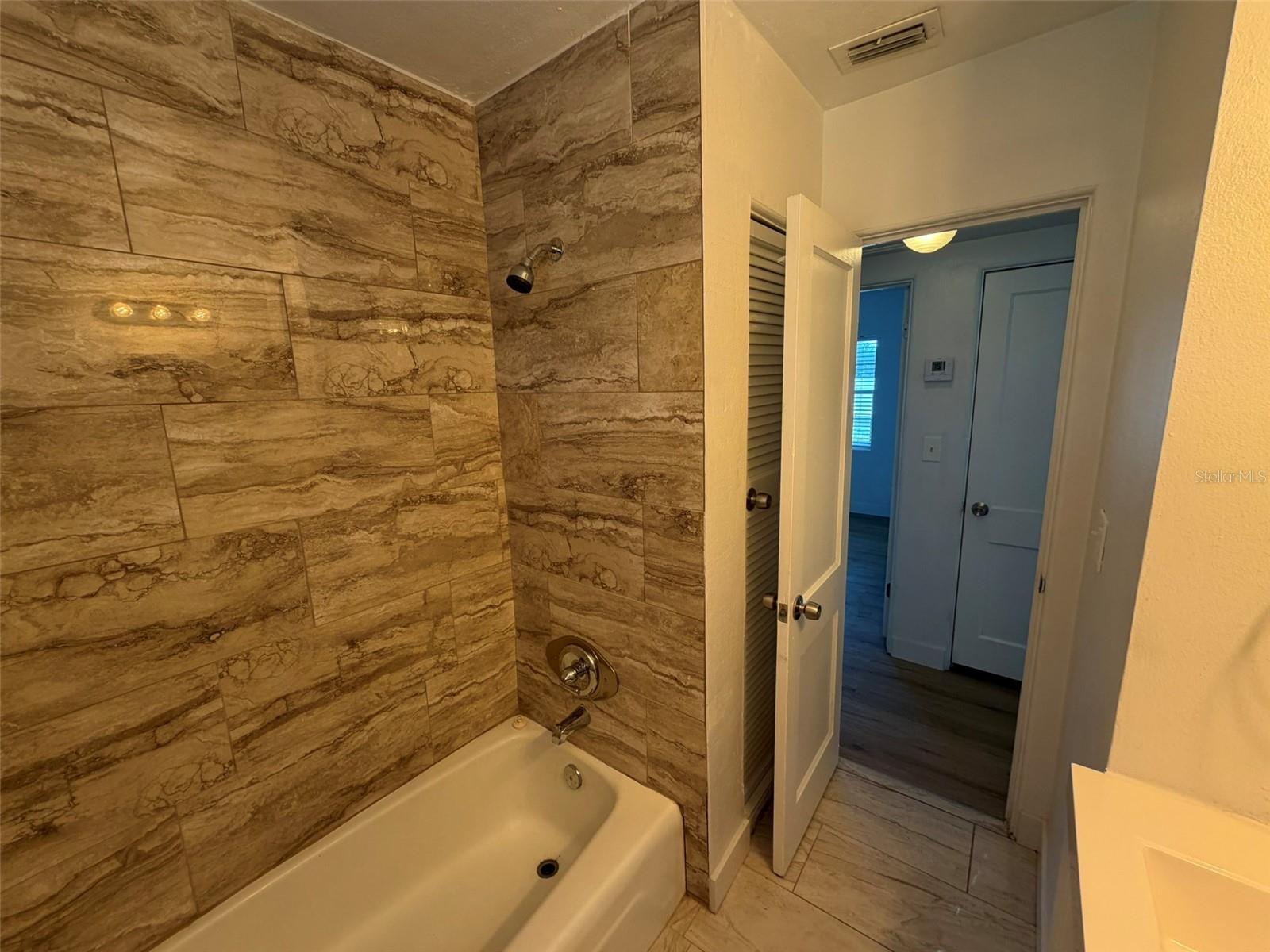 RIVER FOREST - Residential