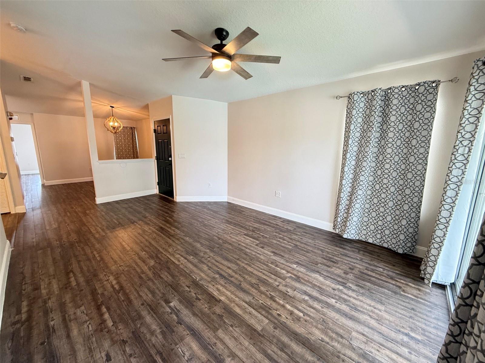 GRAND PALMS CONDO 4 PH 8 - Residential Lease