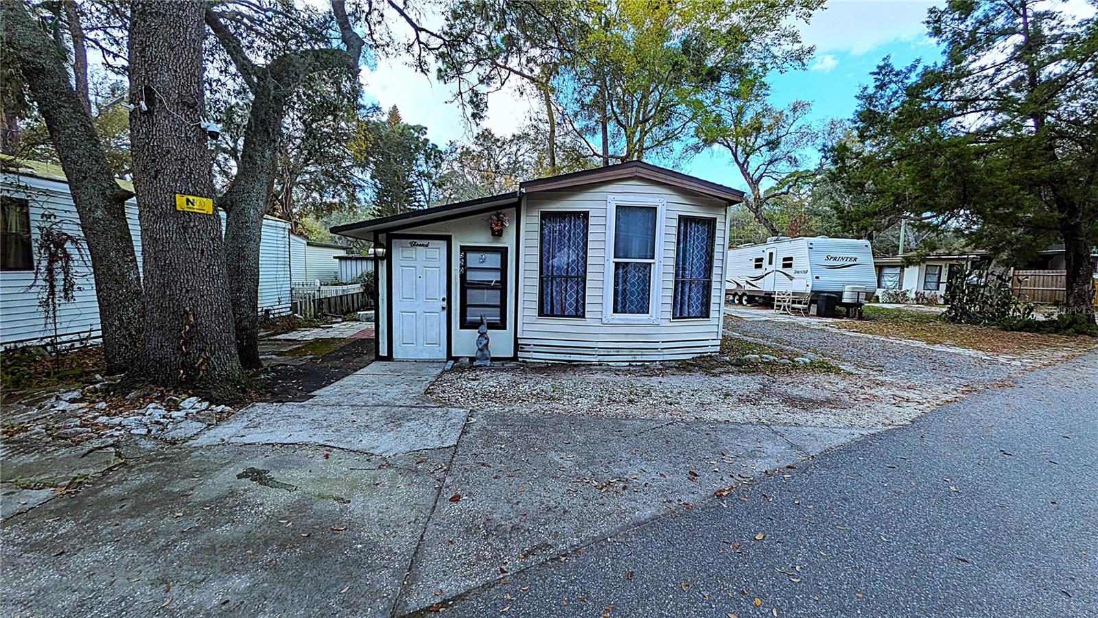 YOGI BEARS JELLYSTONE PARK CONDO - Residential