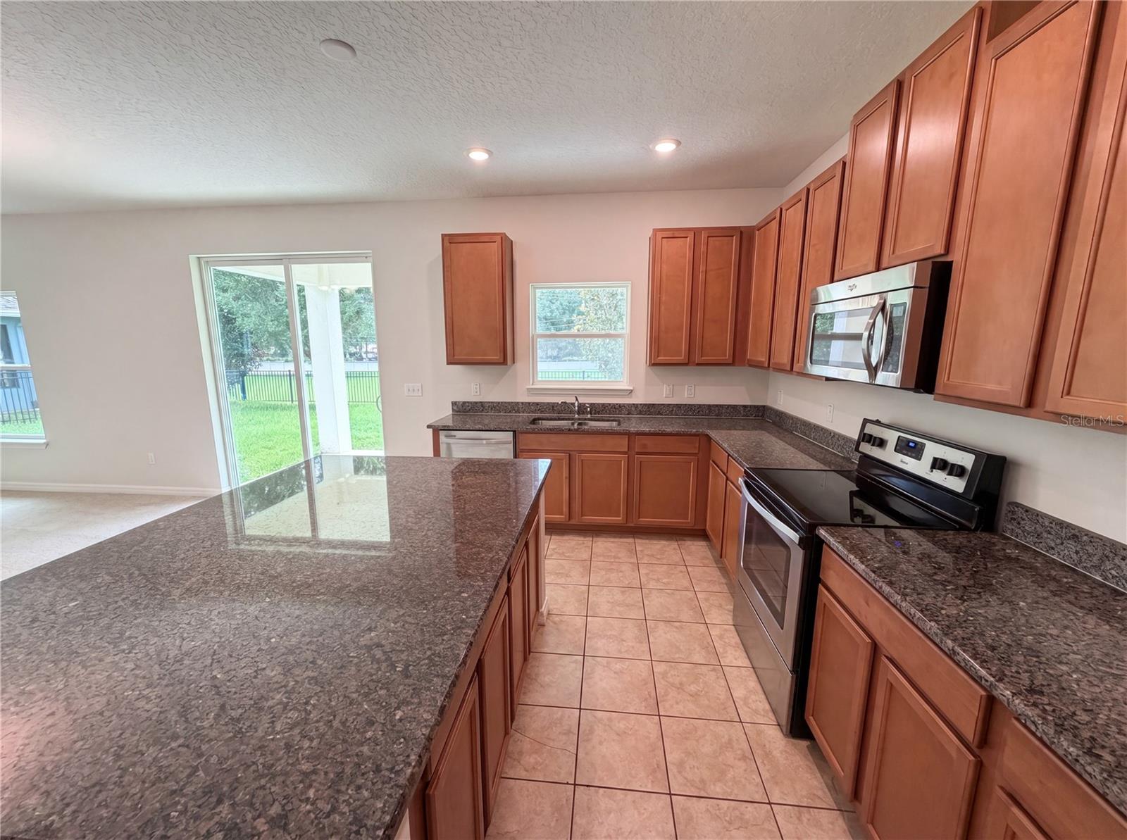 SEVEN OAKS - Residential