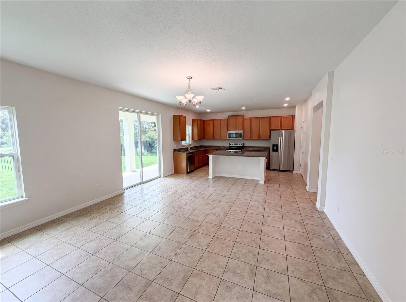 SEVEN OAKS - Residential
