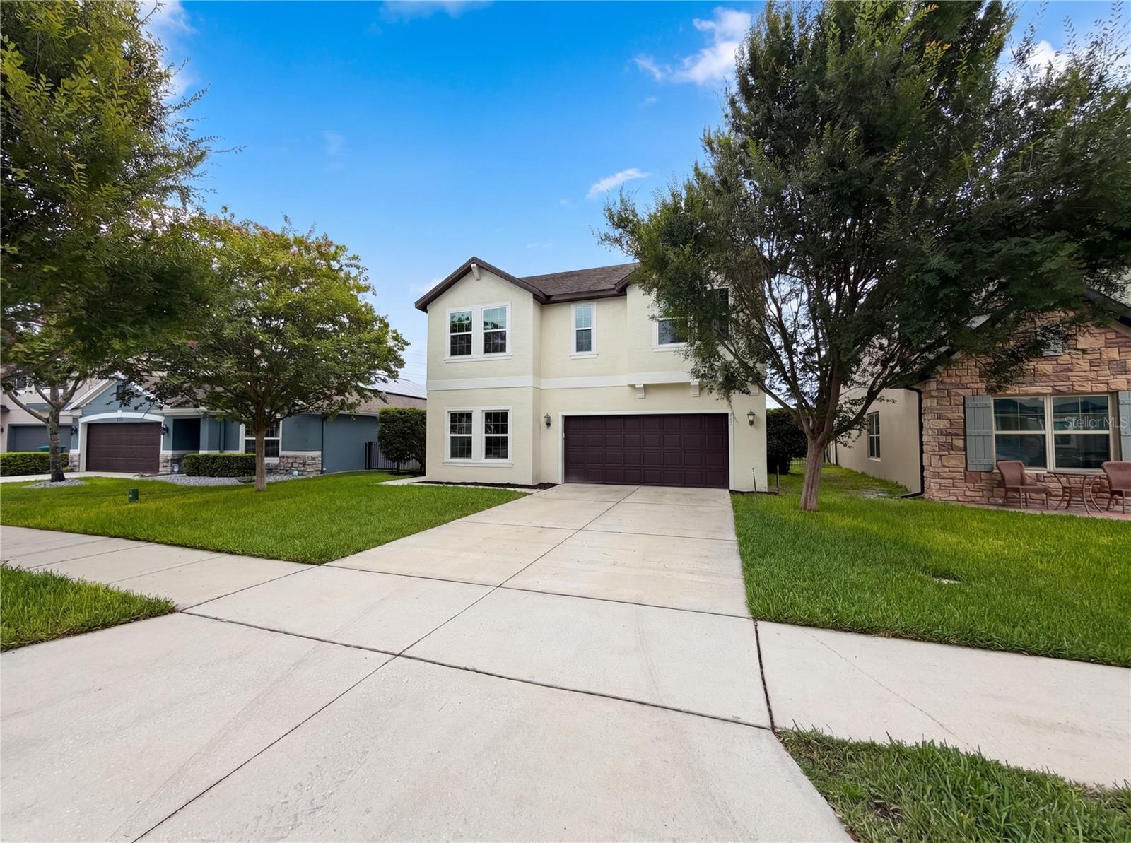 SEVEN OAKS - Residential