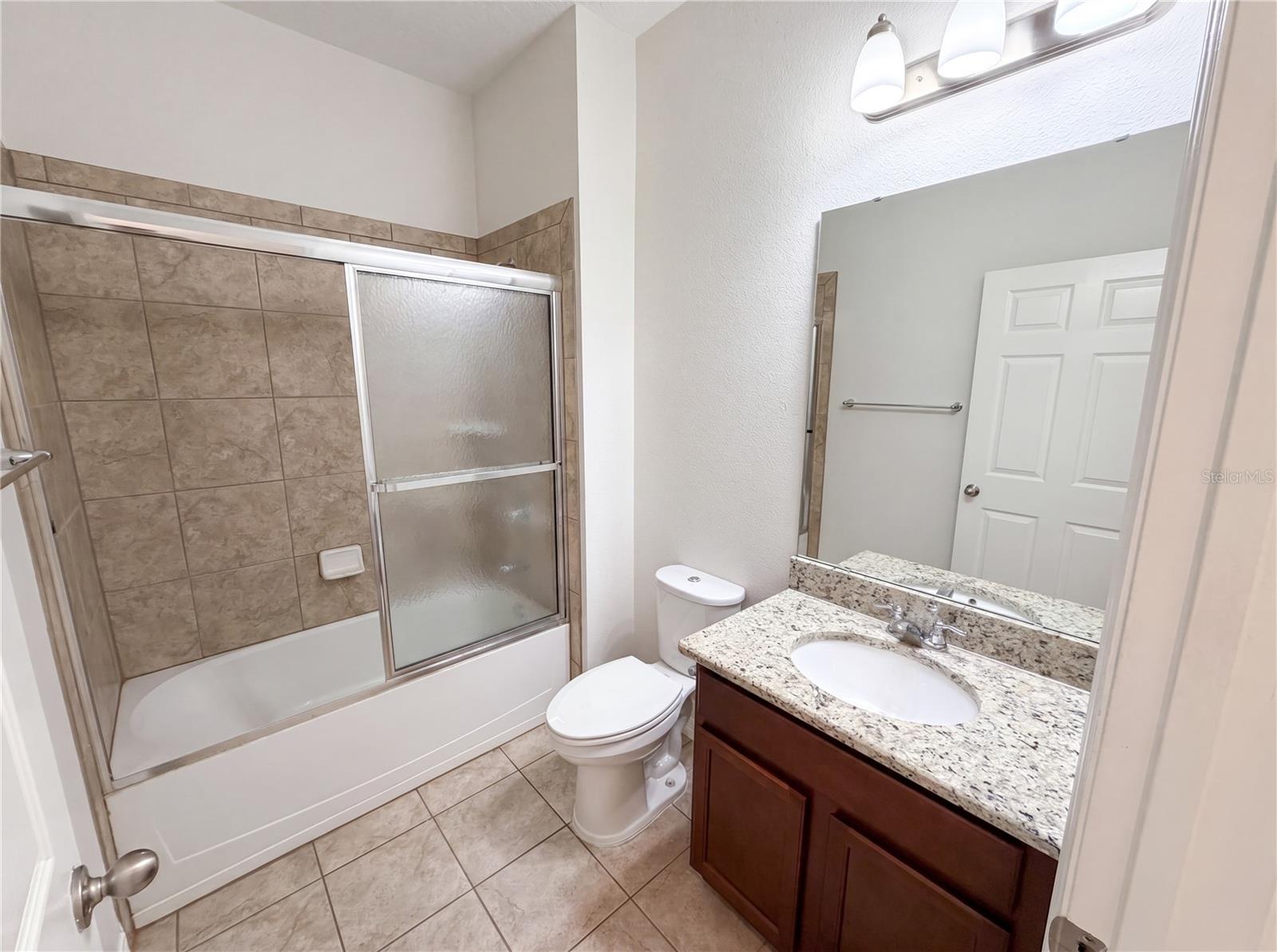 SEVEN OAKS - Residential