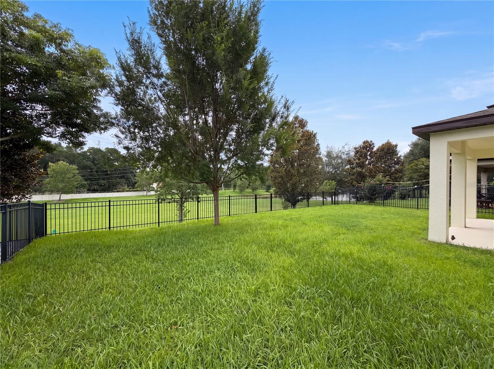 SEVEN OAKS - Residential