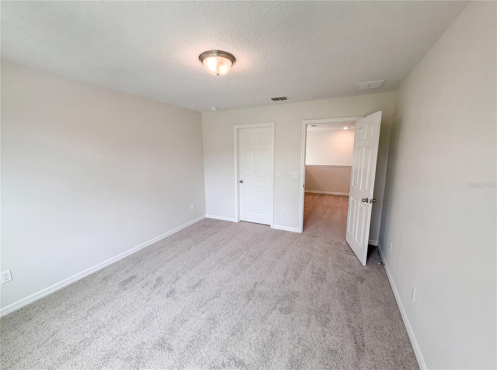 SEVEN OAKS - Residential