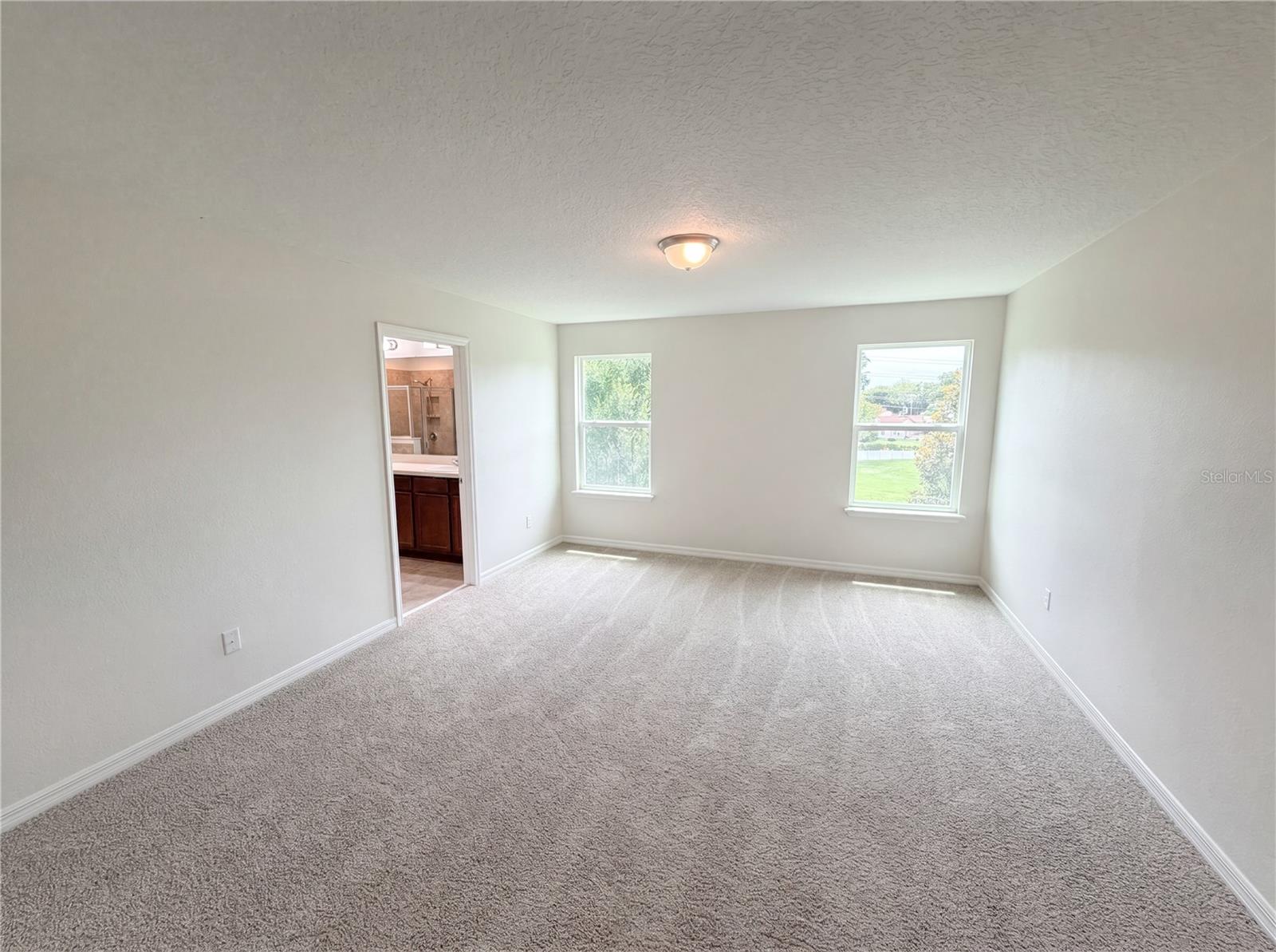 SEVEN OAKS - Residential