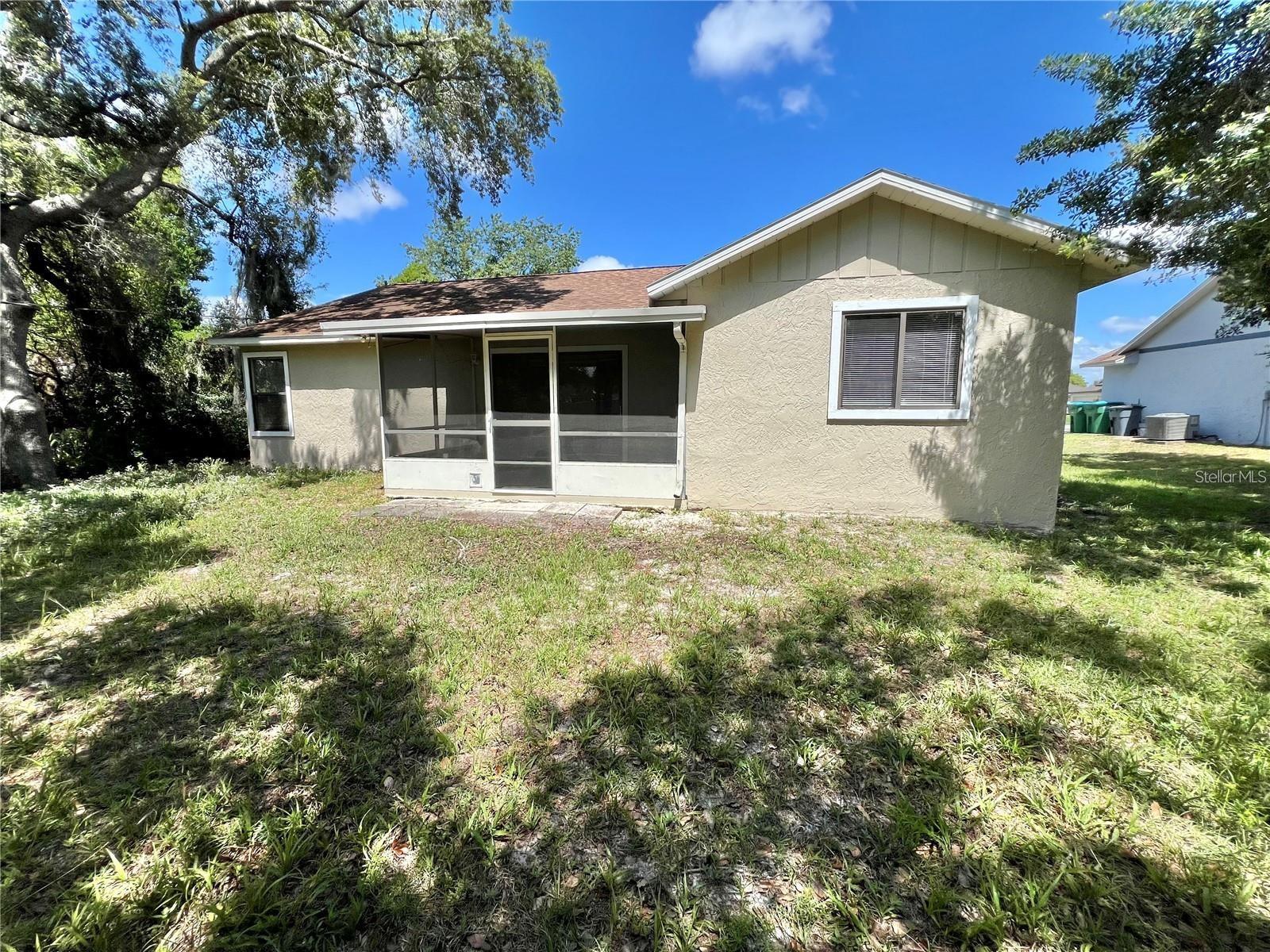 DELTONA LAKES UN 41 - Residential Lease