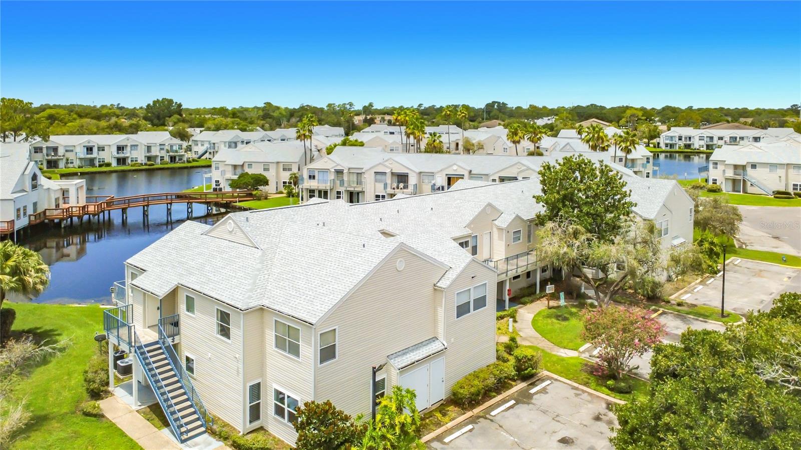 DOCKSIDE CONDO - Residential
