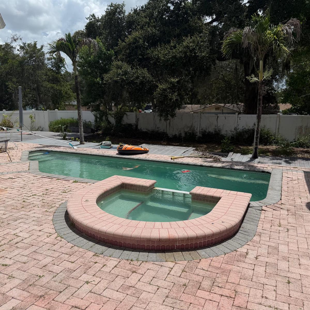 OAK RIDGE COURT ESTATES - Residential