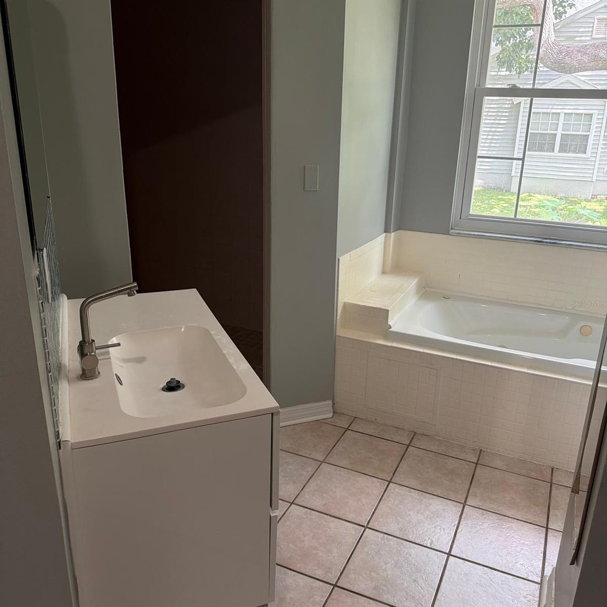 OAK RIDGE COURT ESTATES - Residential