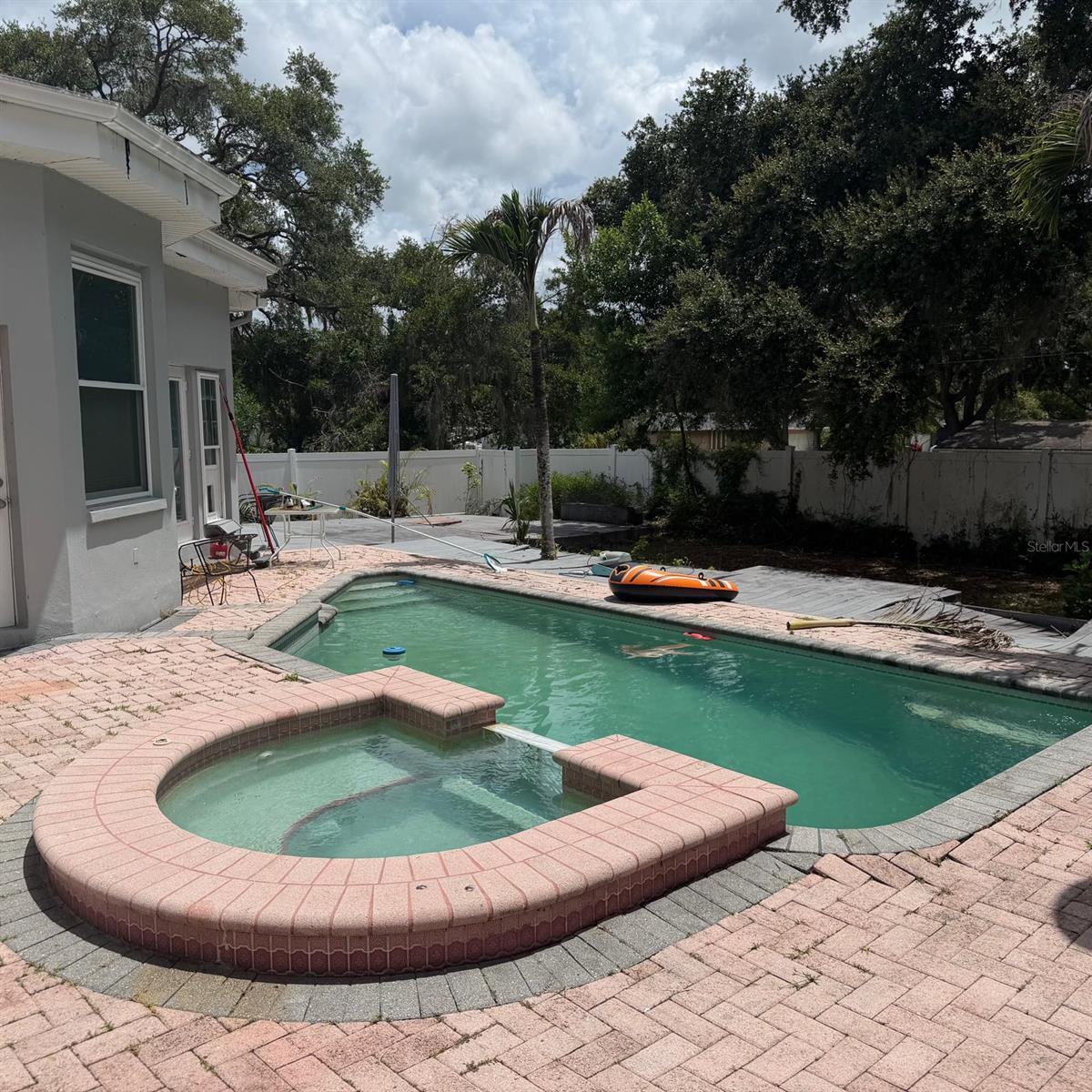 OAK RIDGE COURT ESTATES - Residential