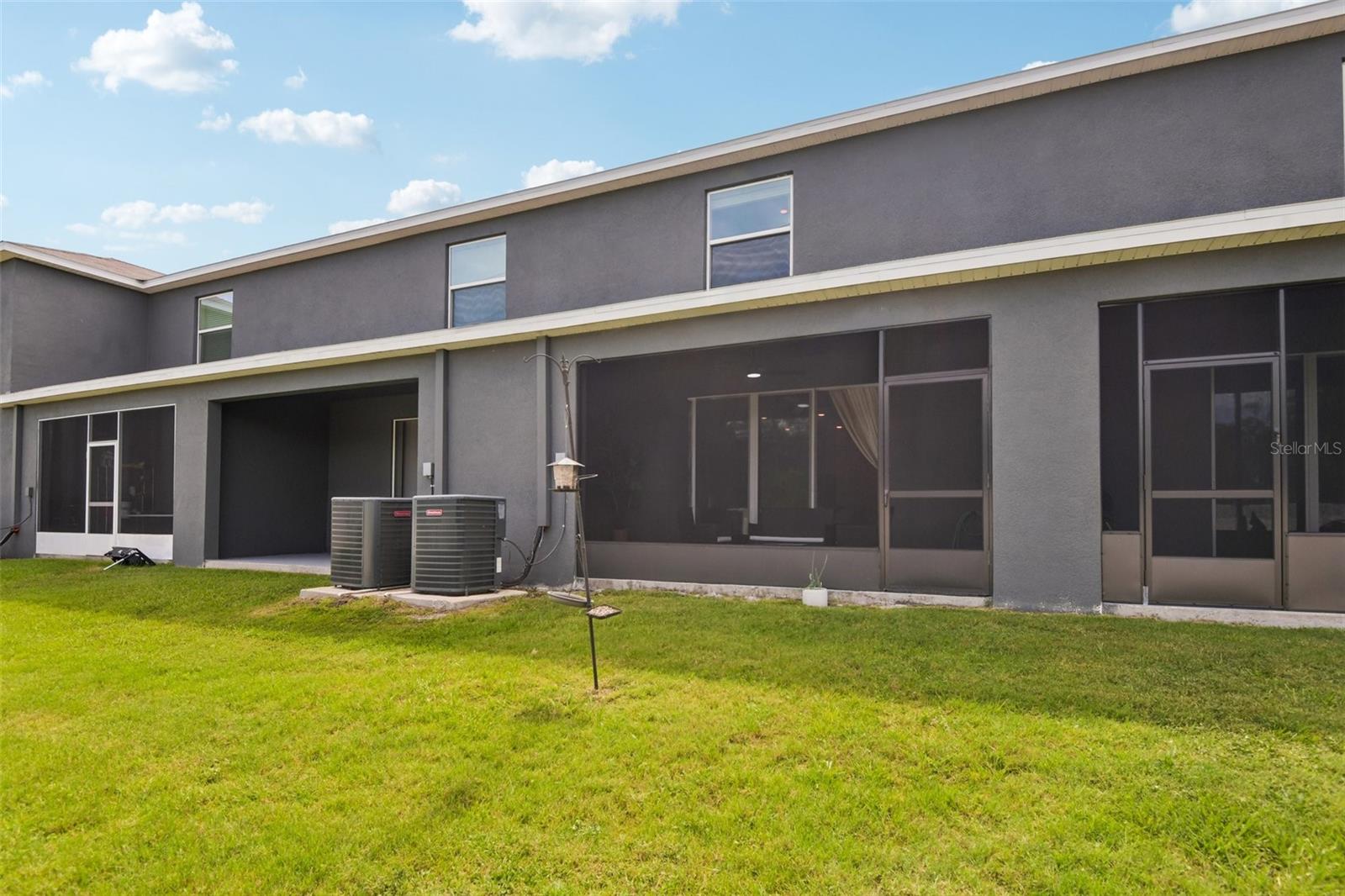 SUMMERSTONE - Residential Lease
