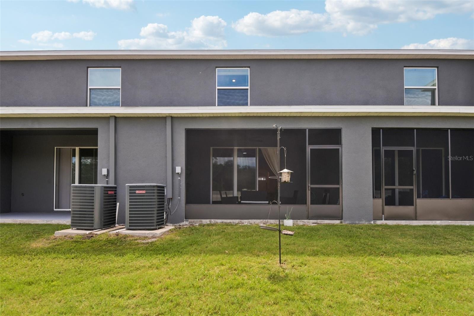 SUMMERSTONE - Residential Lease