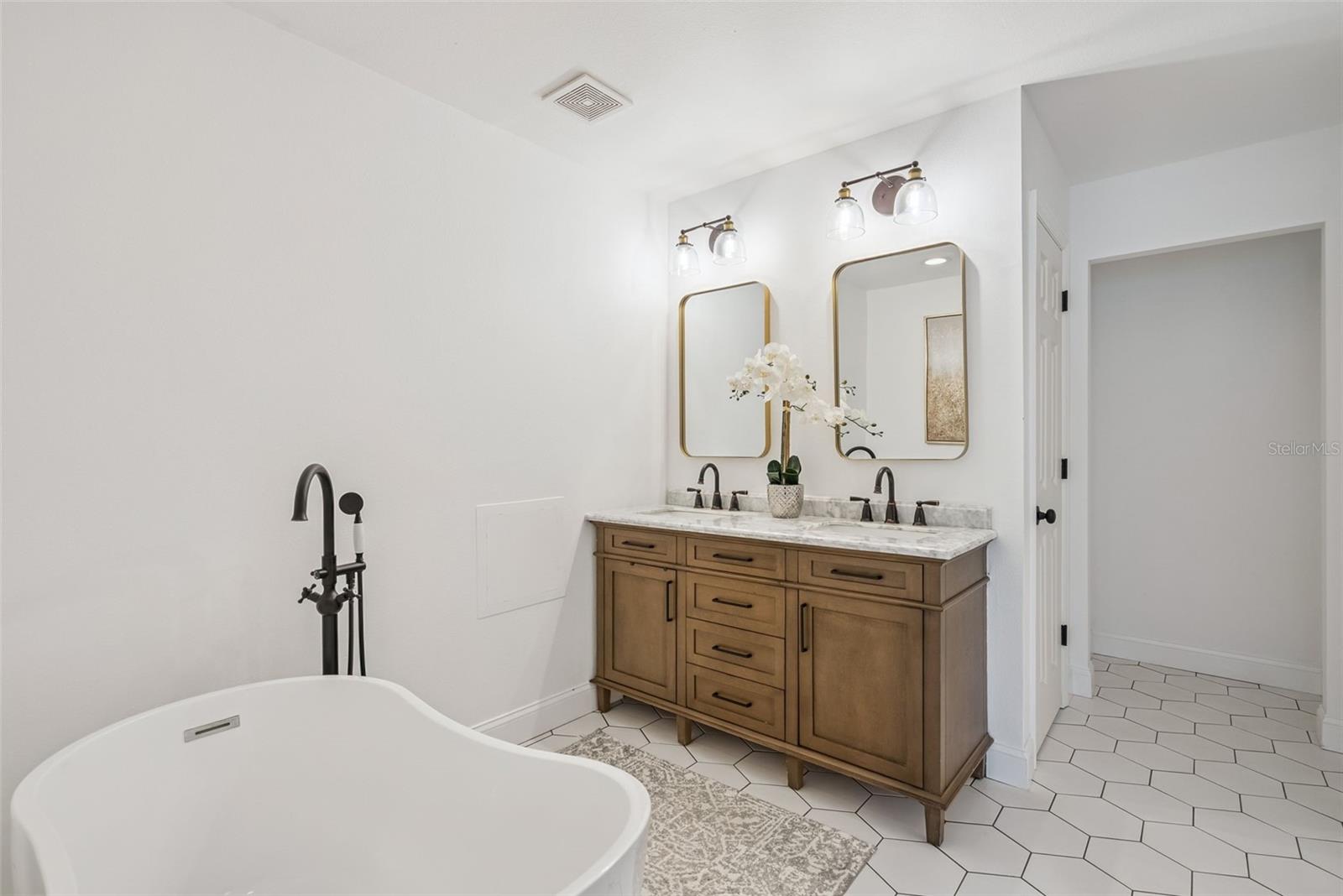 PITMAN ESTATES - Residential