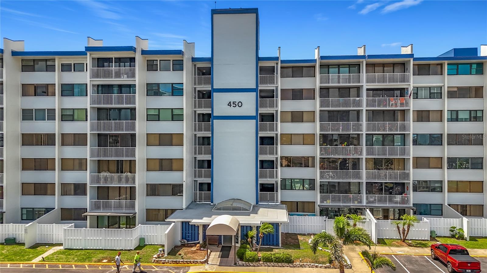 TREASURE ISLAND TENNIS & YACHT CLUB - Residential