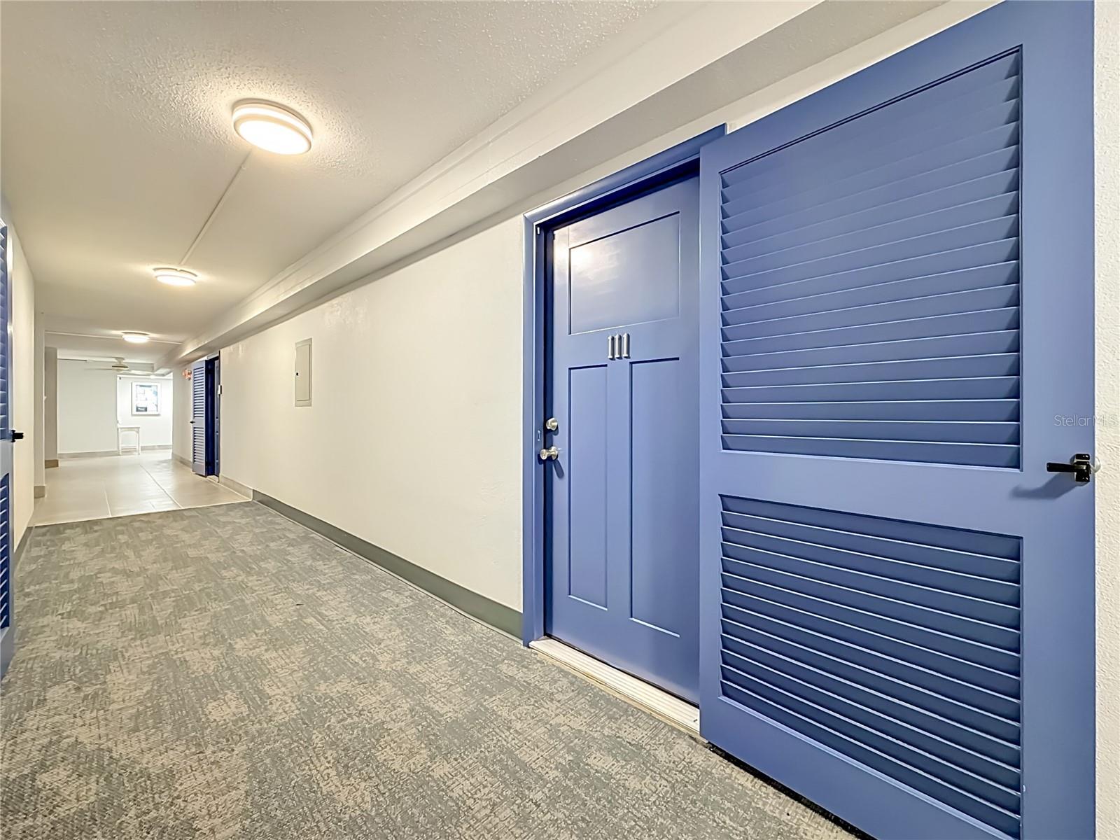 TREASURE ISLAND TENNIS & YACHT CLUB - Residential