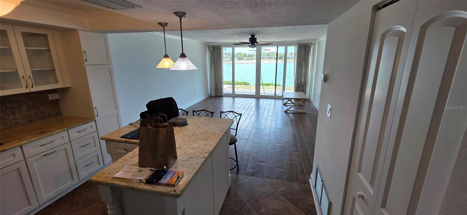 TREASURE ISLAND TENNIS & YACHT CLUB - Residential