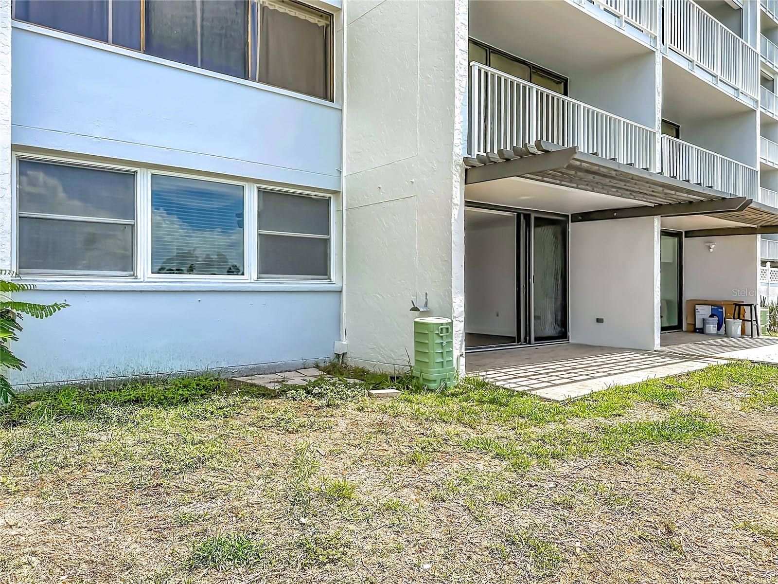 TREASURE ISLAND TENNIS & YACHT CLUB - Residential