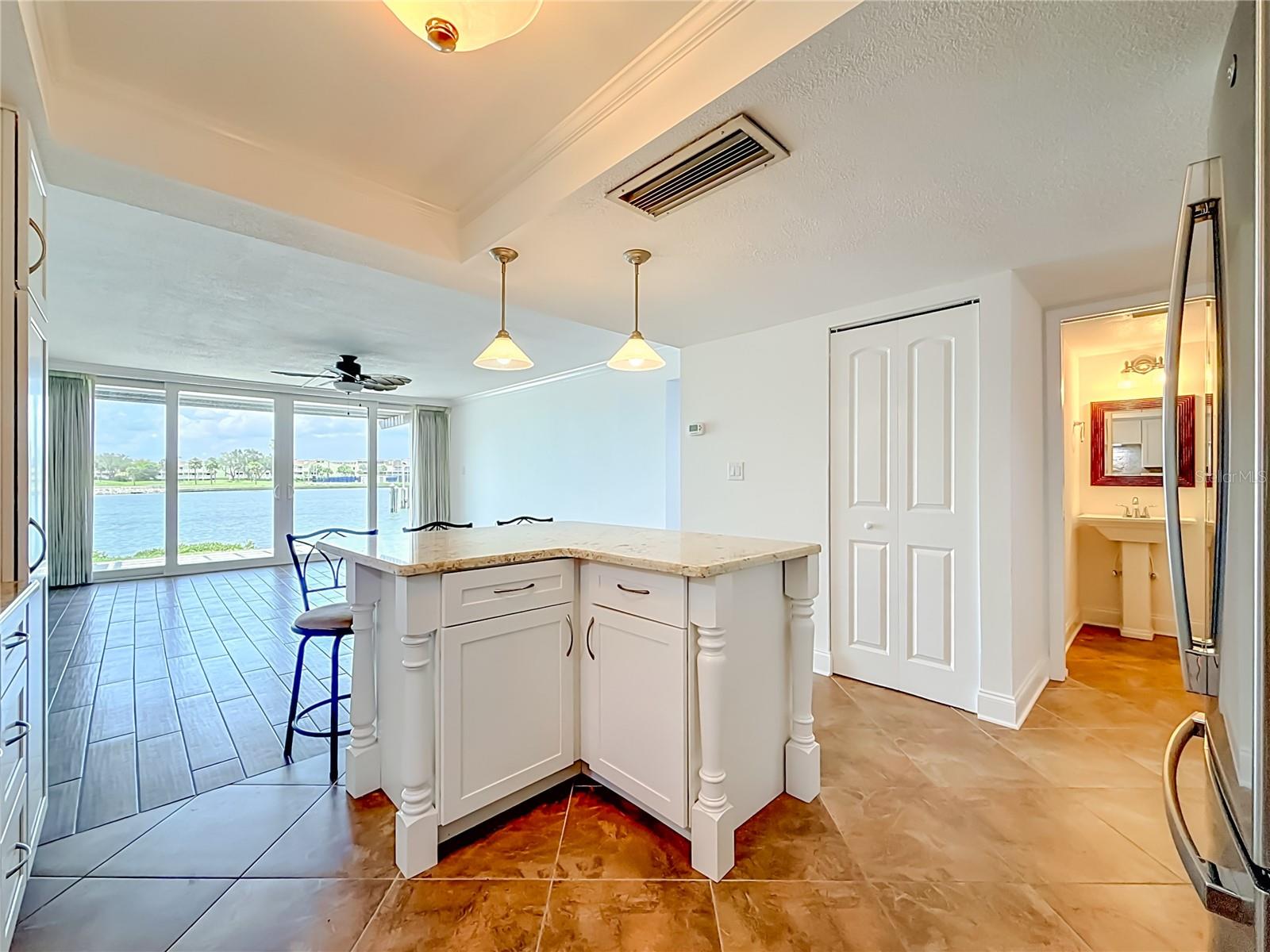 TREASURE ISLAND TENNIS & YACHT CLUB - Residential
