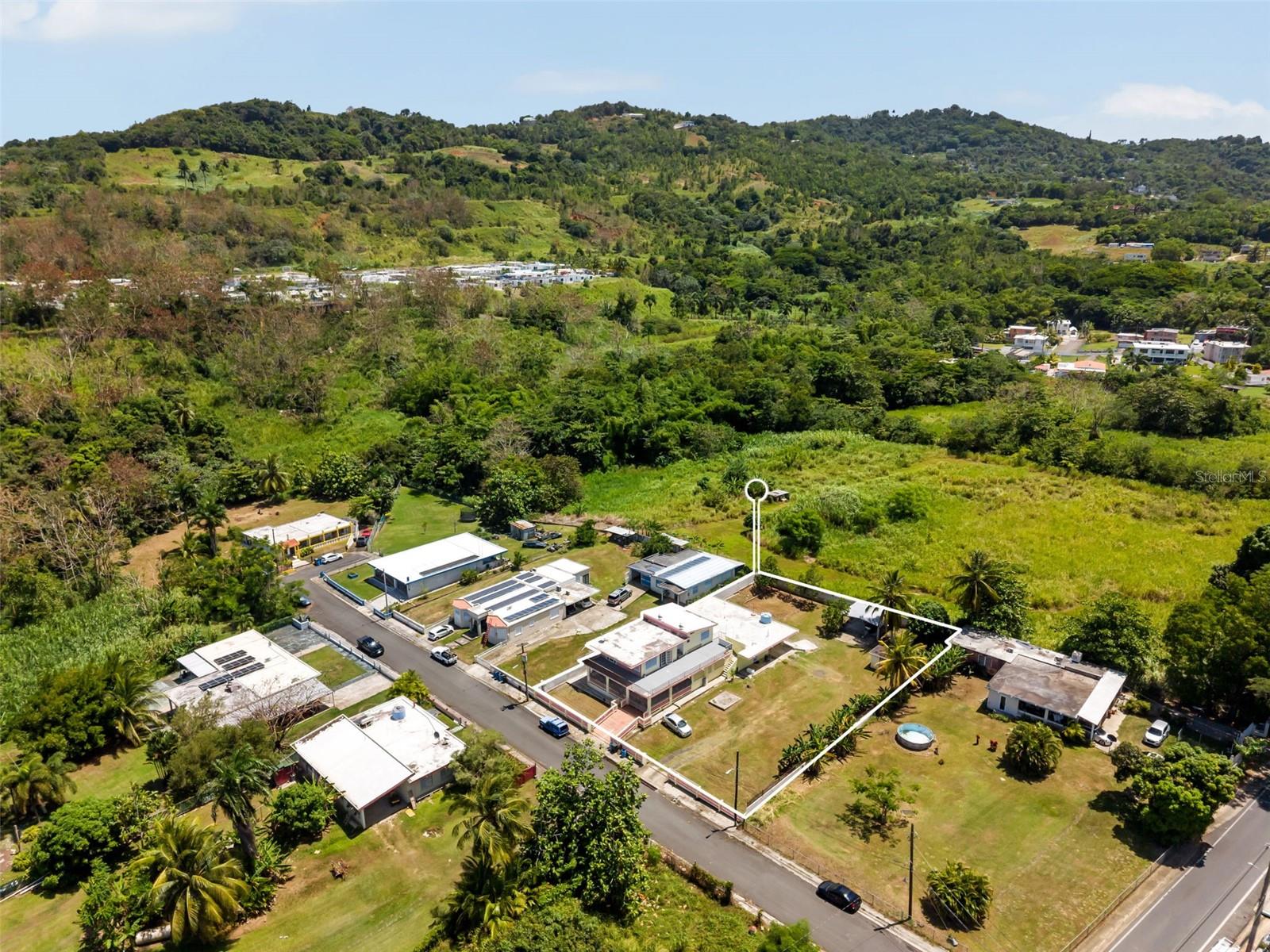 LAS CALDERONAS COMMUNITY - Residential Income