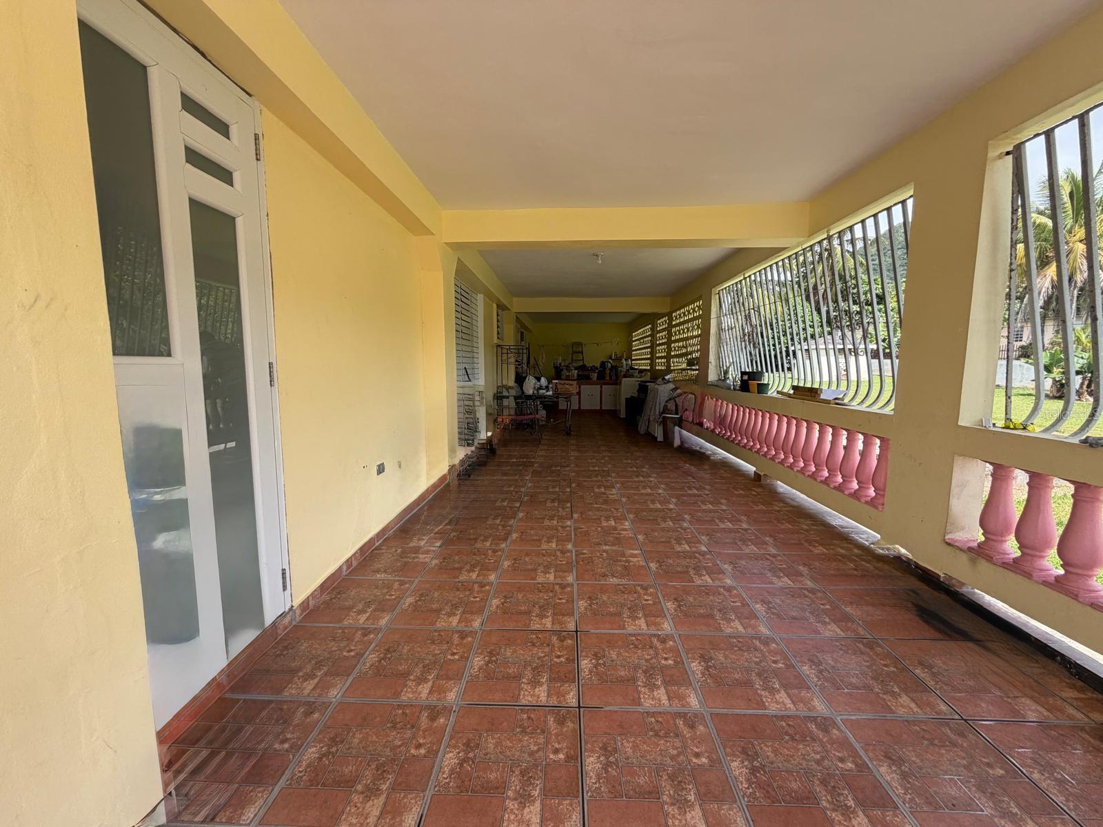 LAS CALDERONAS COMMUNITY - Residential Income