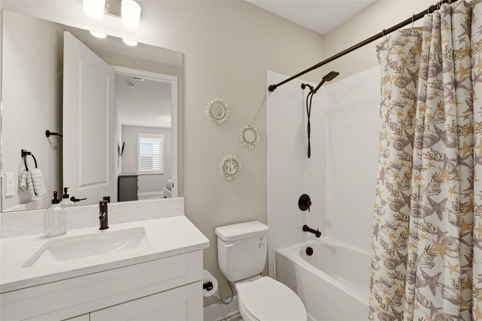 PROMENADE ESTATES PH II - Residential