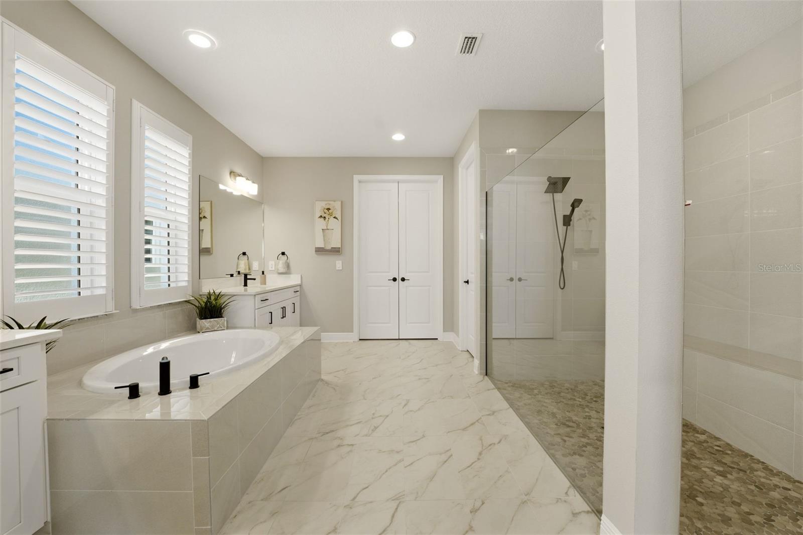 PROMENADE ESTATES PH II - Residential