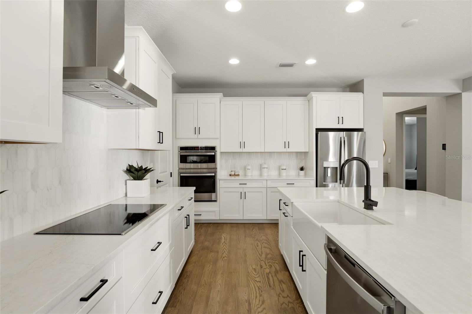 PROMENADE ESTATES PH II - Residential
