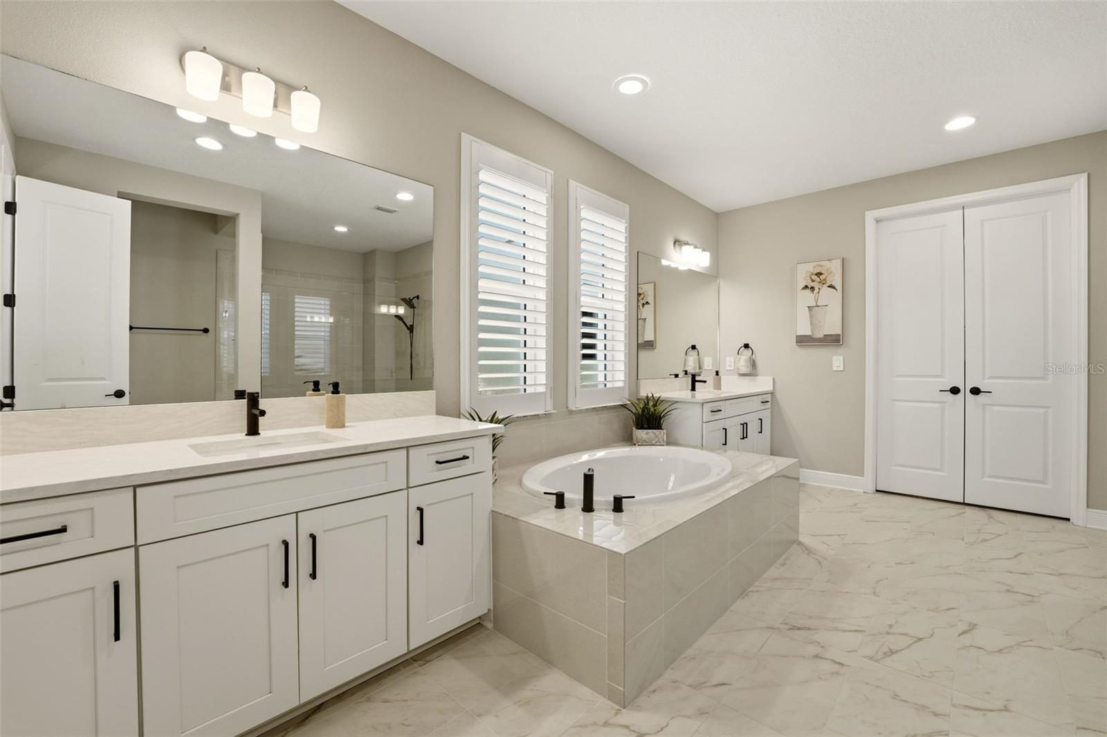 PROMENADE ESTATES PH II - Residential