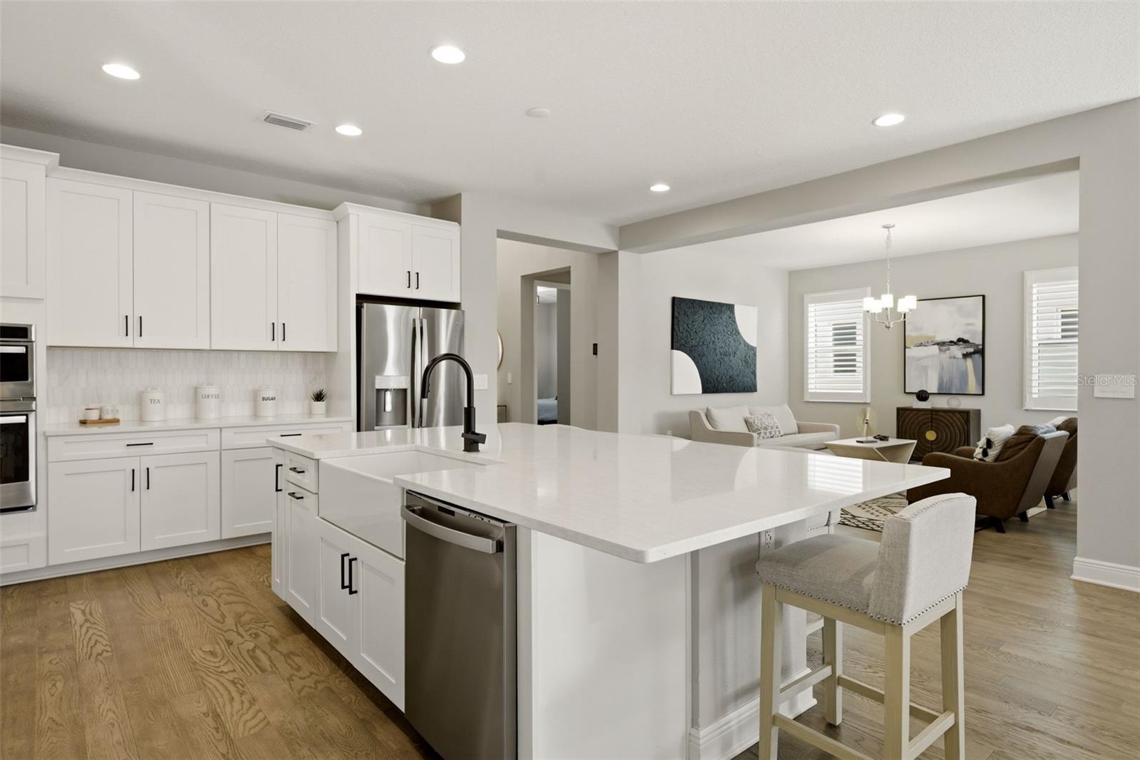 PROMENADE ESTATES PH II - Residential