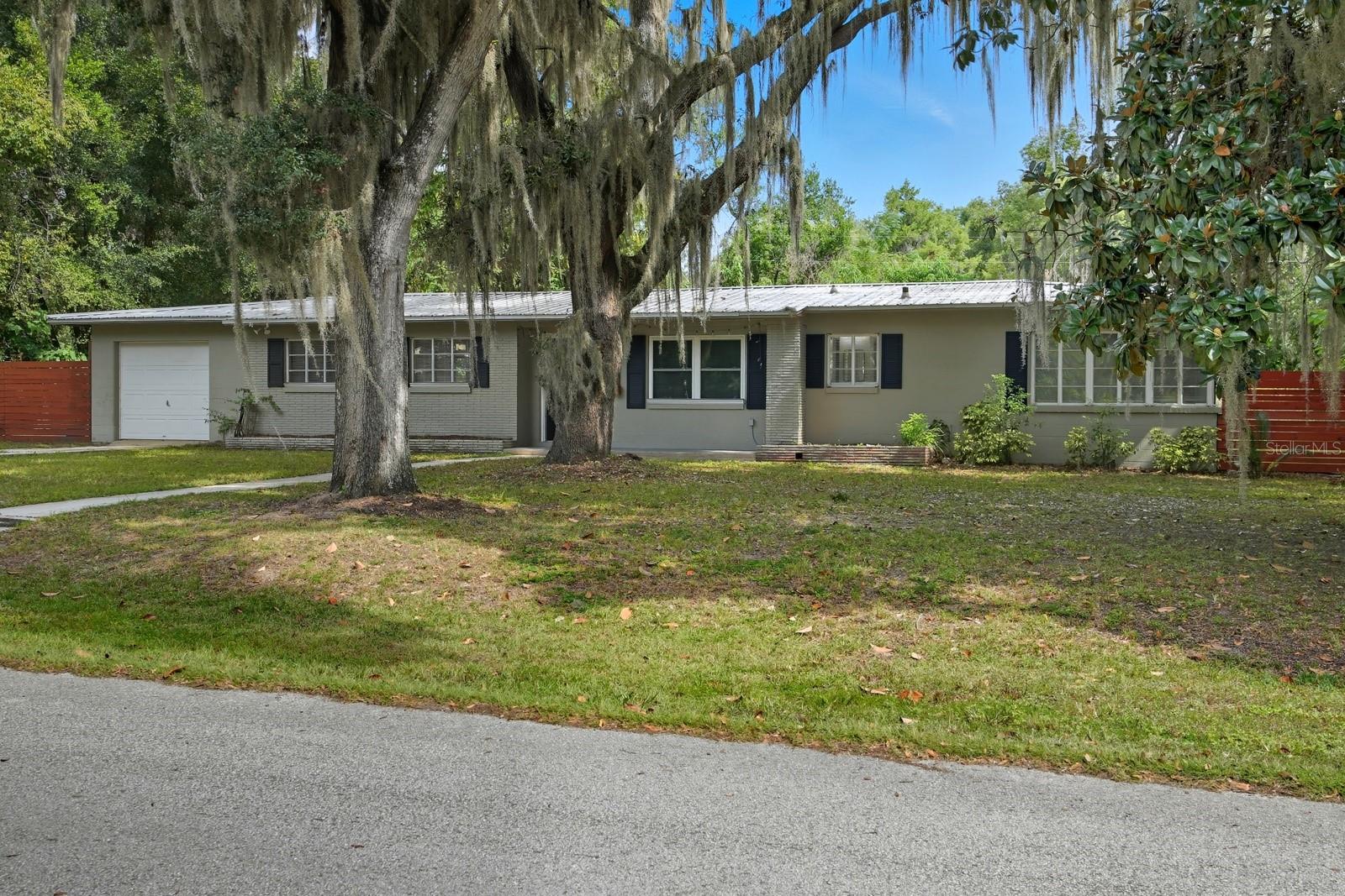 LAKEVIEW HIGHLANDS - Residential