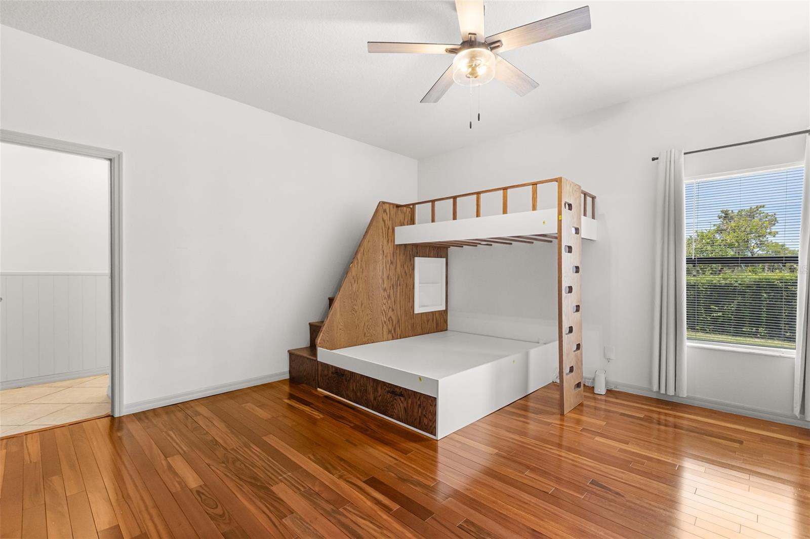 LANDINGS AT SUMMERHAVEN UNIT 01 - Residential