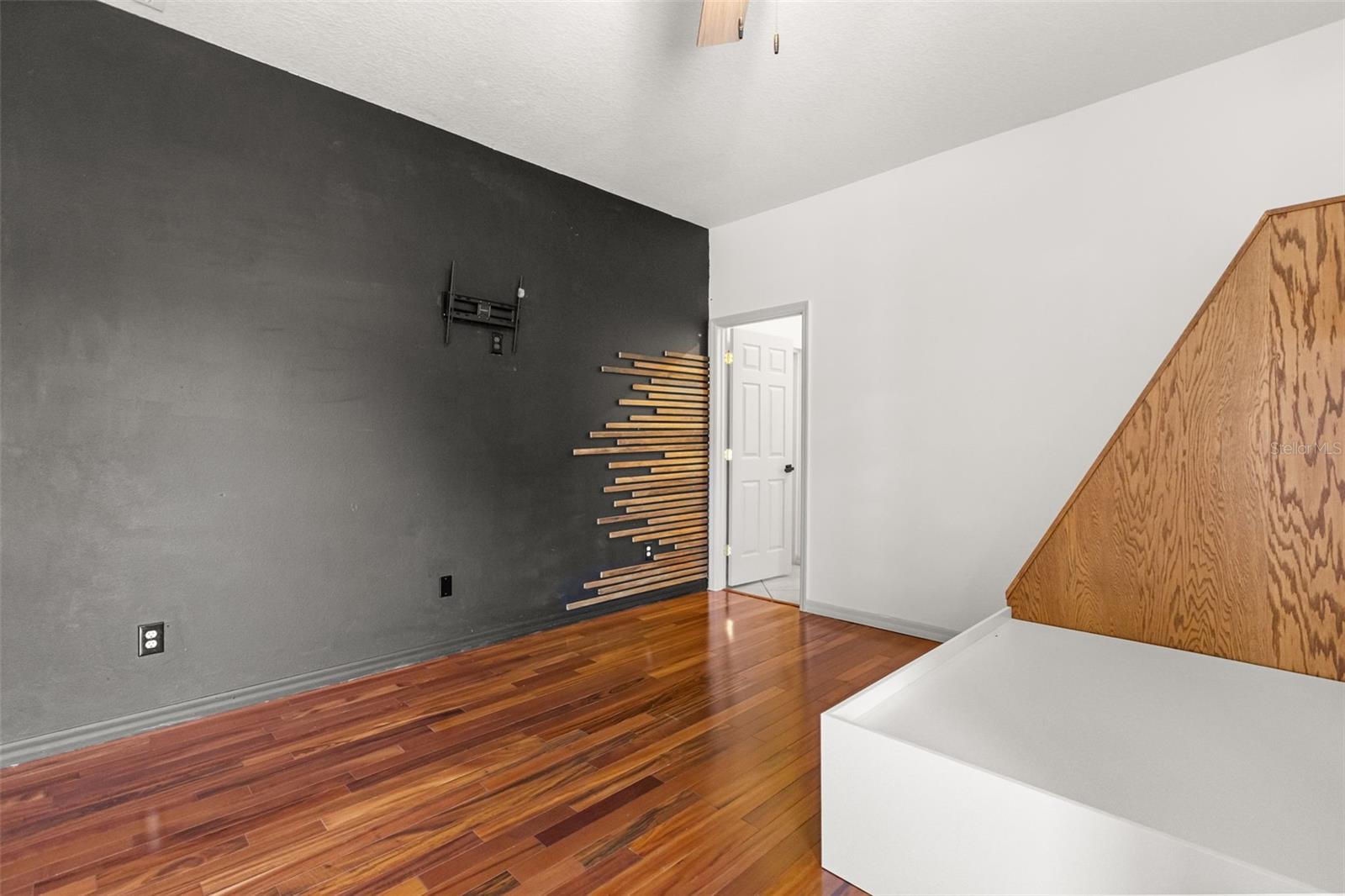 LANDINGS AT SUMMERHAVEN UNIT 01 - Residential