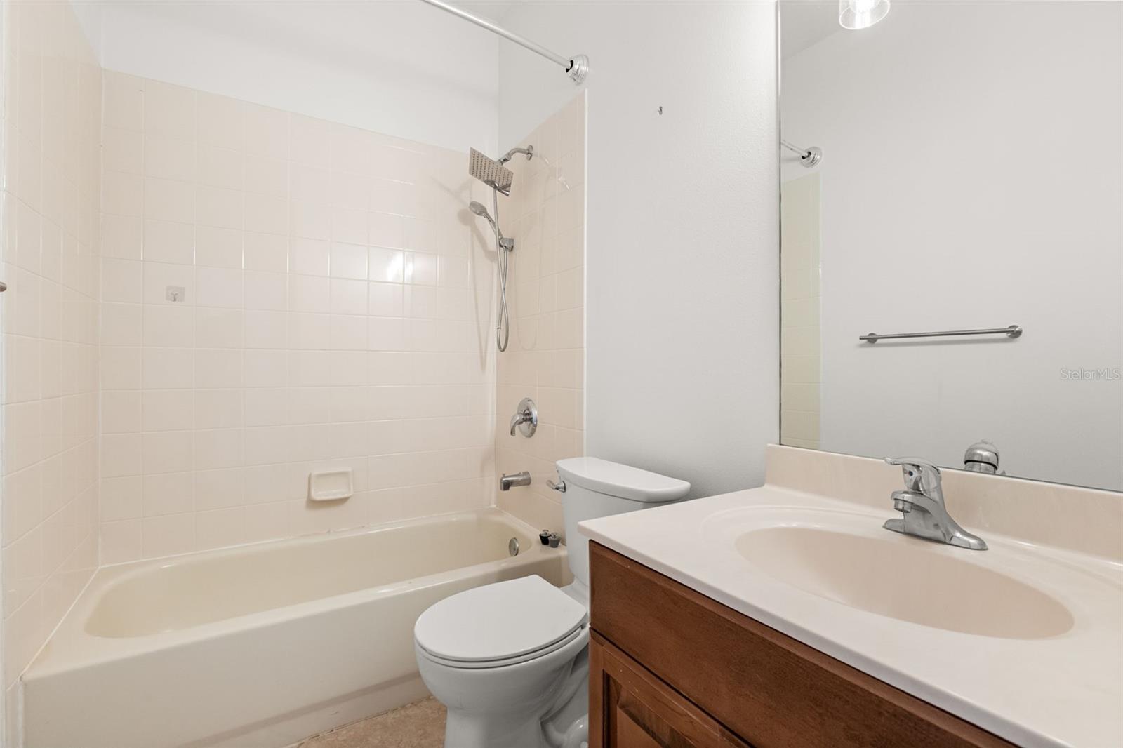 LANDINGS AT SUMMERHAVEN UNIT 01 - Residential