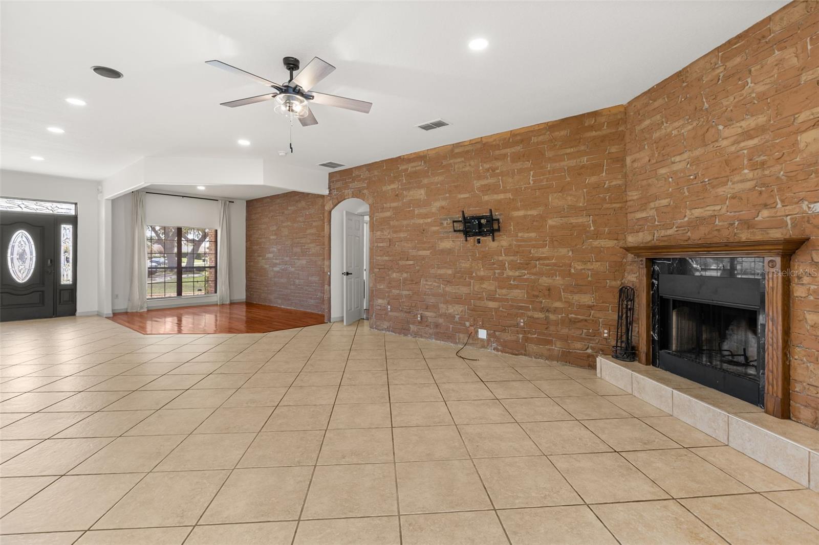 LANDINGS AT SUMMERHAVEN UNIT 01 - Residential