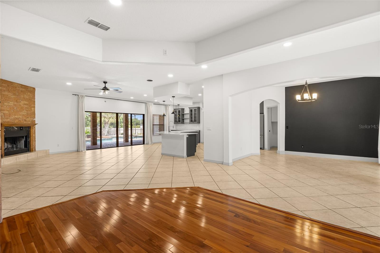 LANDINGS AT SUMMERHAVEN UNIT 01 - Residential