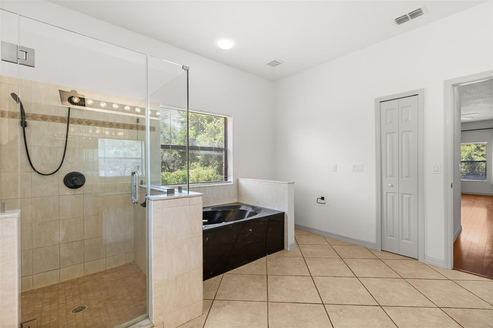 LANDINGS AT SUMMERHAVEN UNIT 01 - Residential