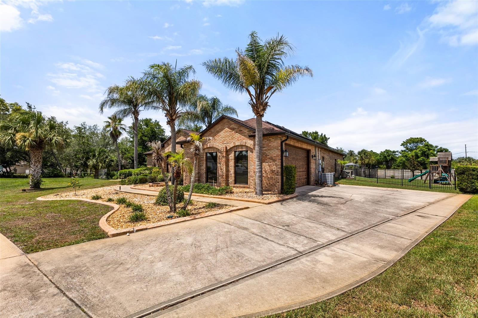 LANDINGS AT SUMMERHAVEN UNIT 01 - Residential