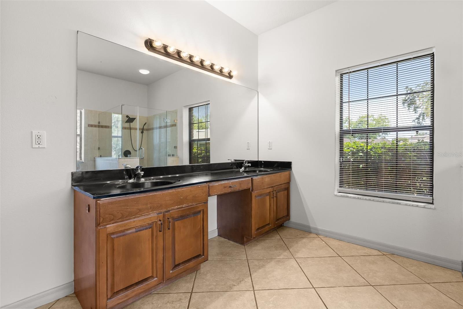 LANDINGS AT SUMMERHAVEN UNIT 01 - Residential
