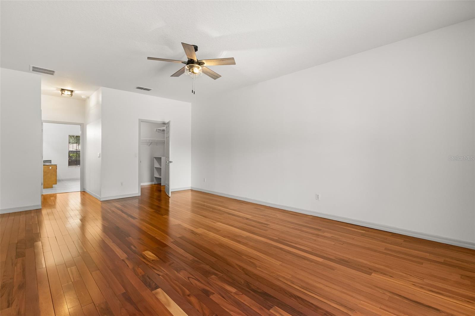 LANDINGS AT SUMMERHAVEN UNIT 01 - Residential