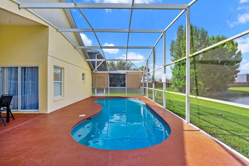 CRESCENT LAKES - Residential
