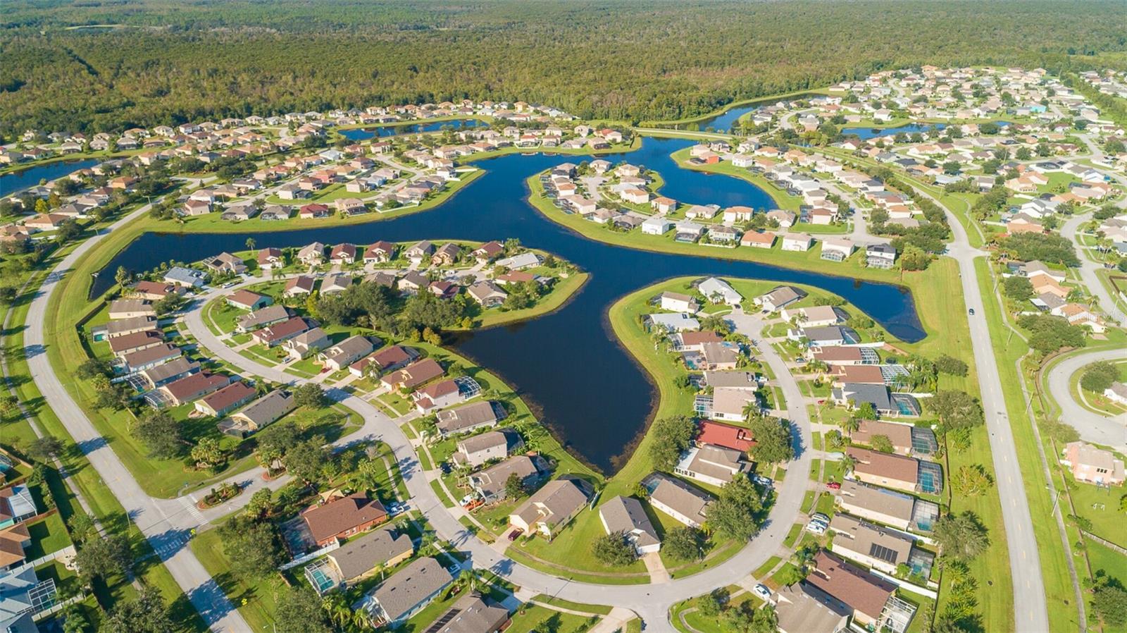 CRESCENT LAKES - Residential
