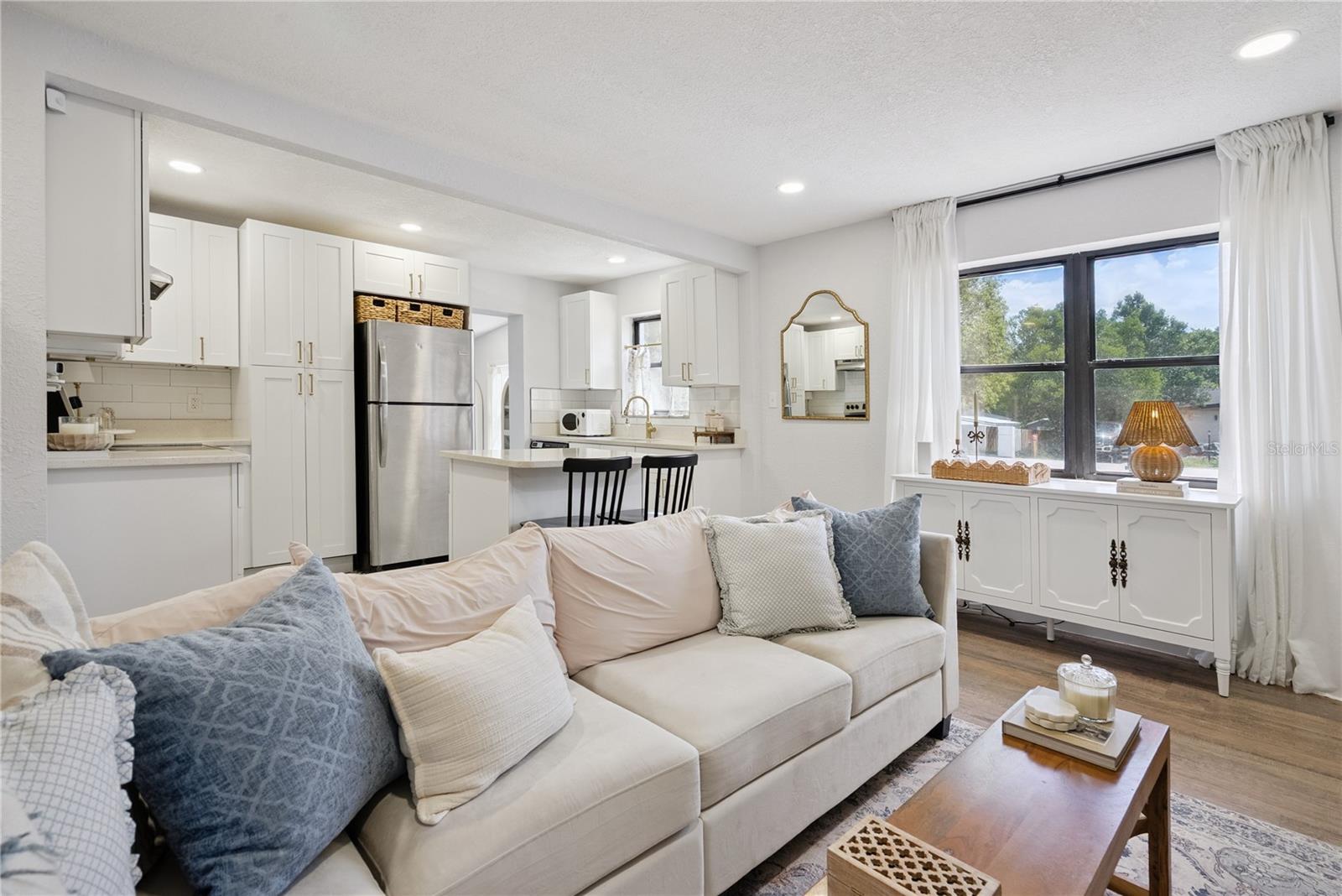 DELTONA LAKES UNIT 03 TR I & H - Residential