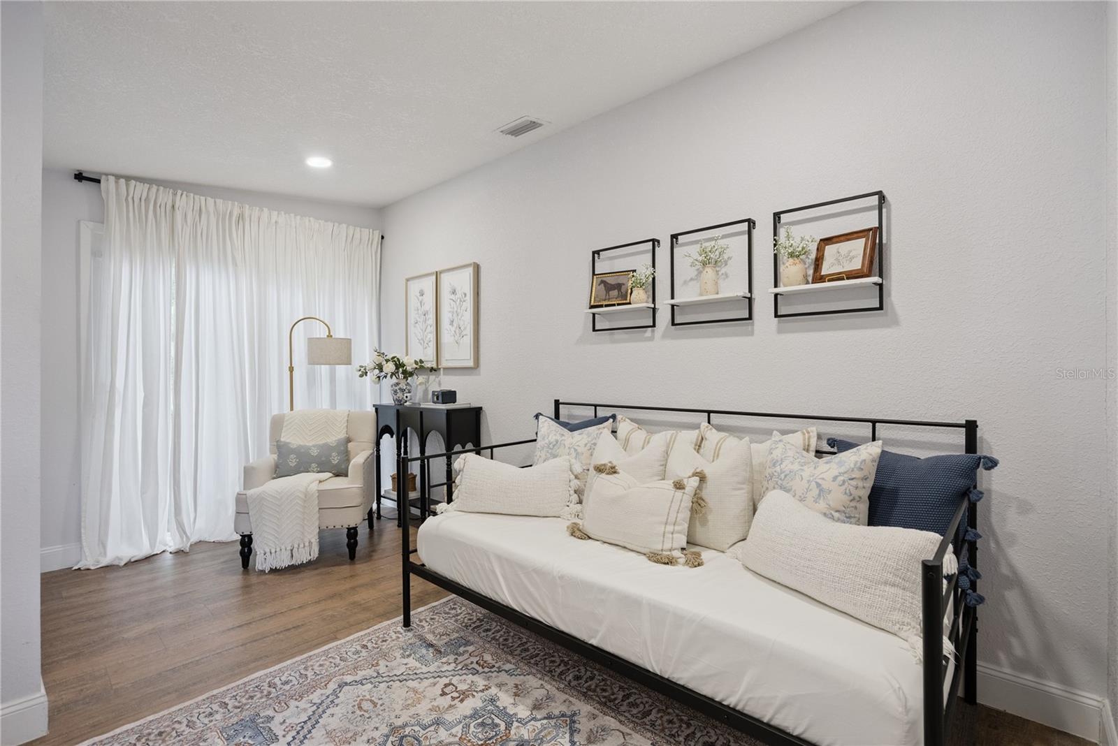 DELTONA LAKES UNIT 03 TR I & H - Residential