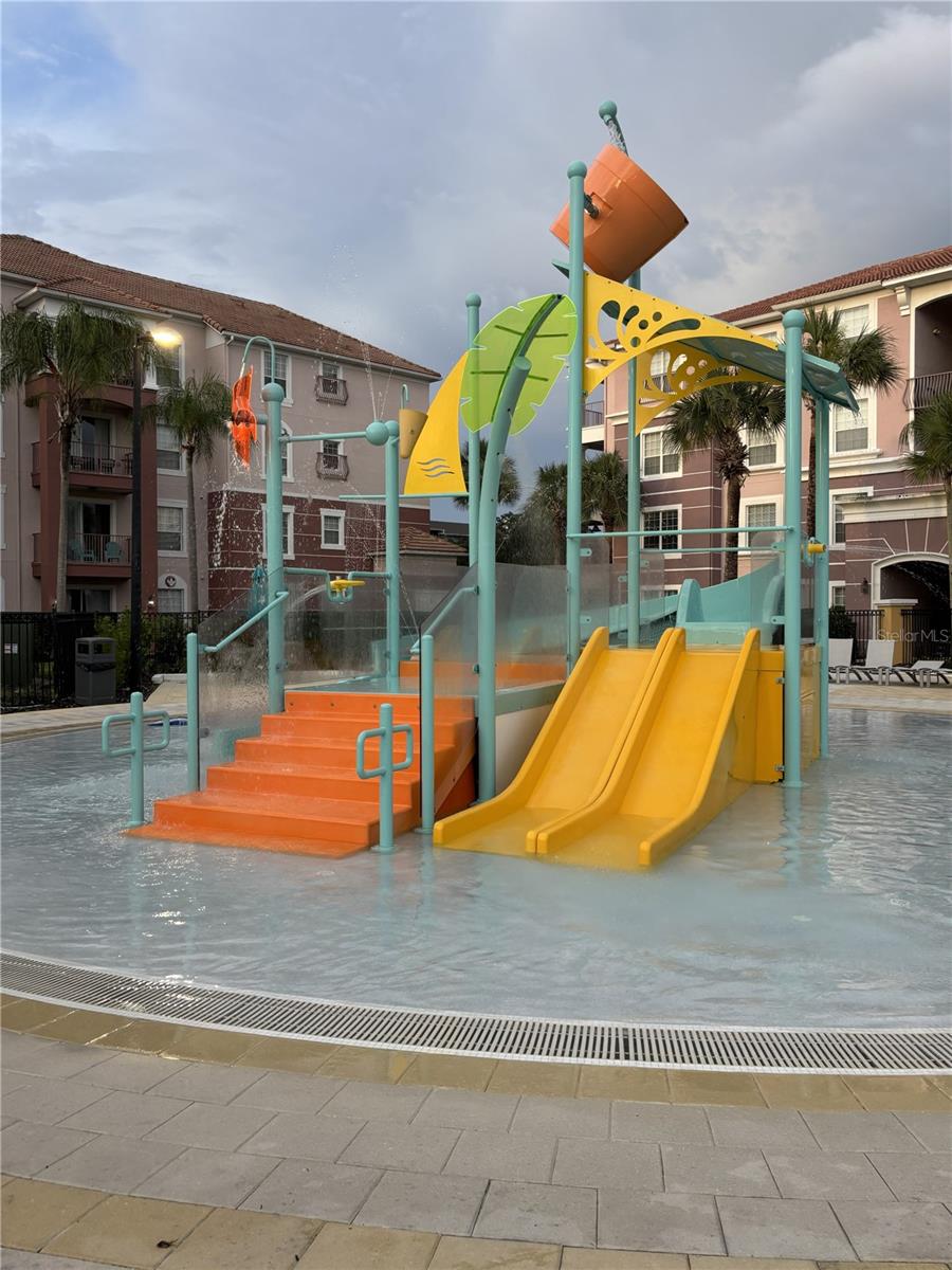 VISTA CAY/HARBOR SQUARE CONDO - Residential