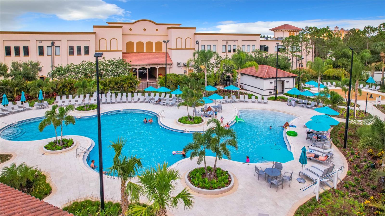 VISTA CAY/HARBOR SQUARE CONDO - Residential