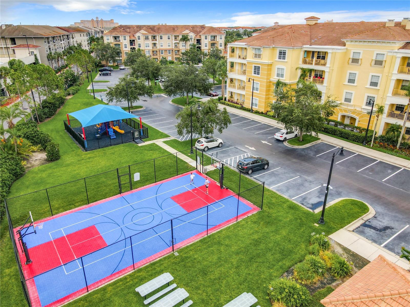 VISTA CAY/HARBOR SQUARE CONDO - Residential