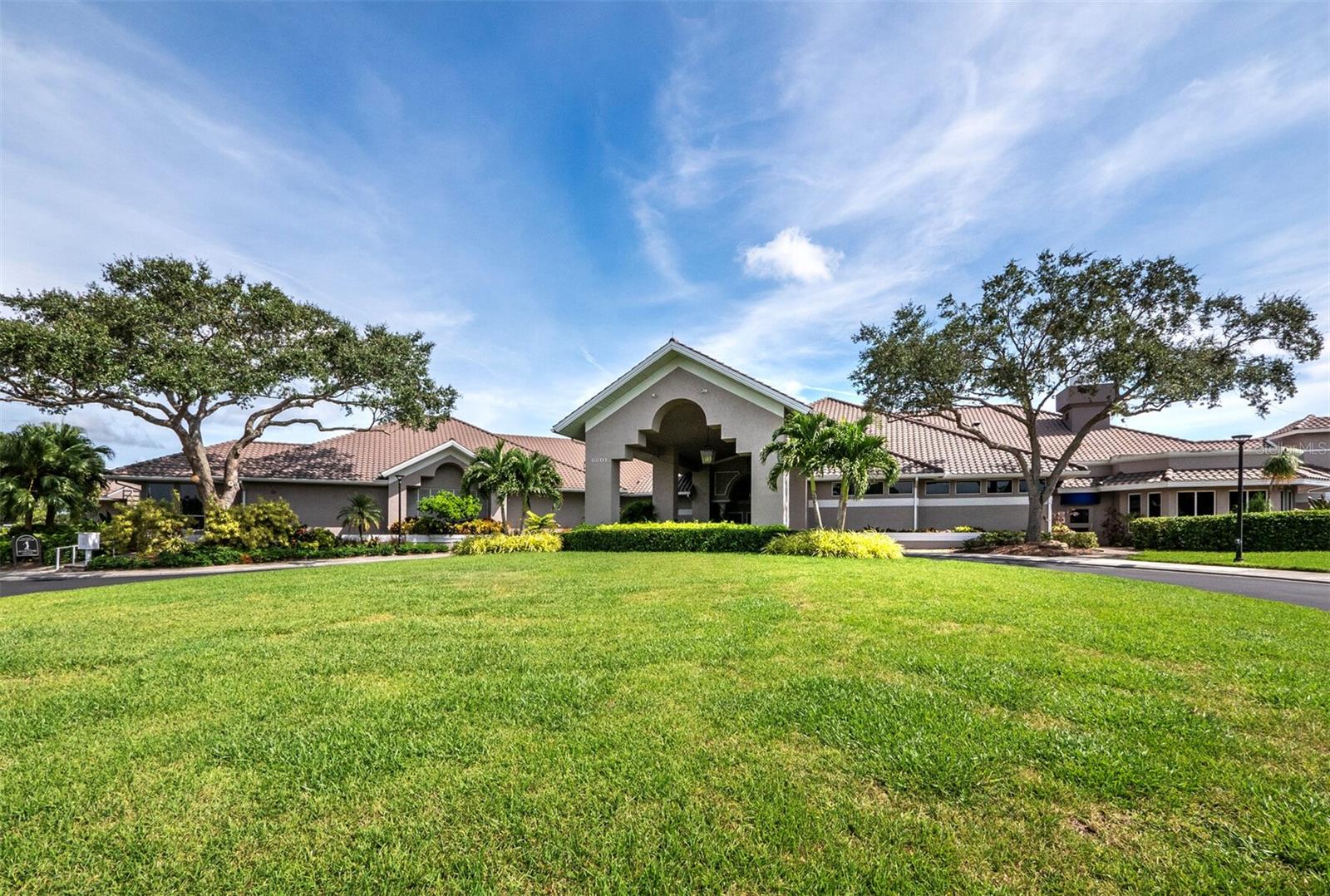 STONEYBROOK GOLF & COUNTRY CLUB - Residential