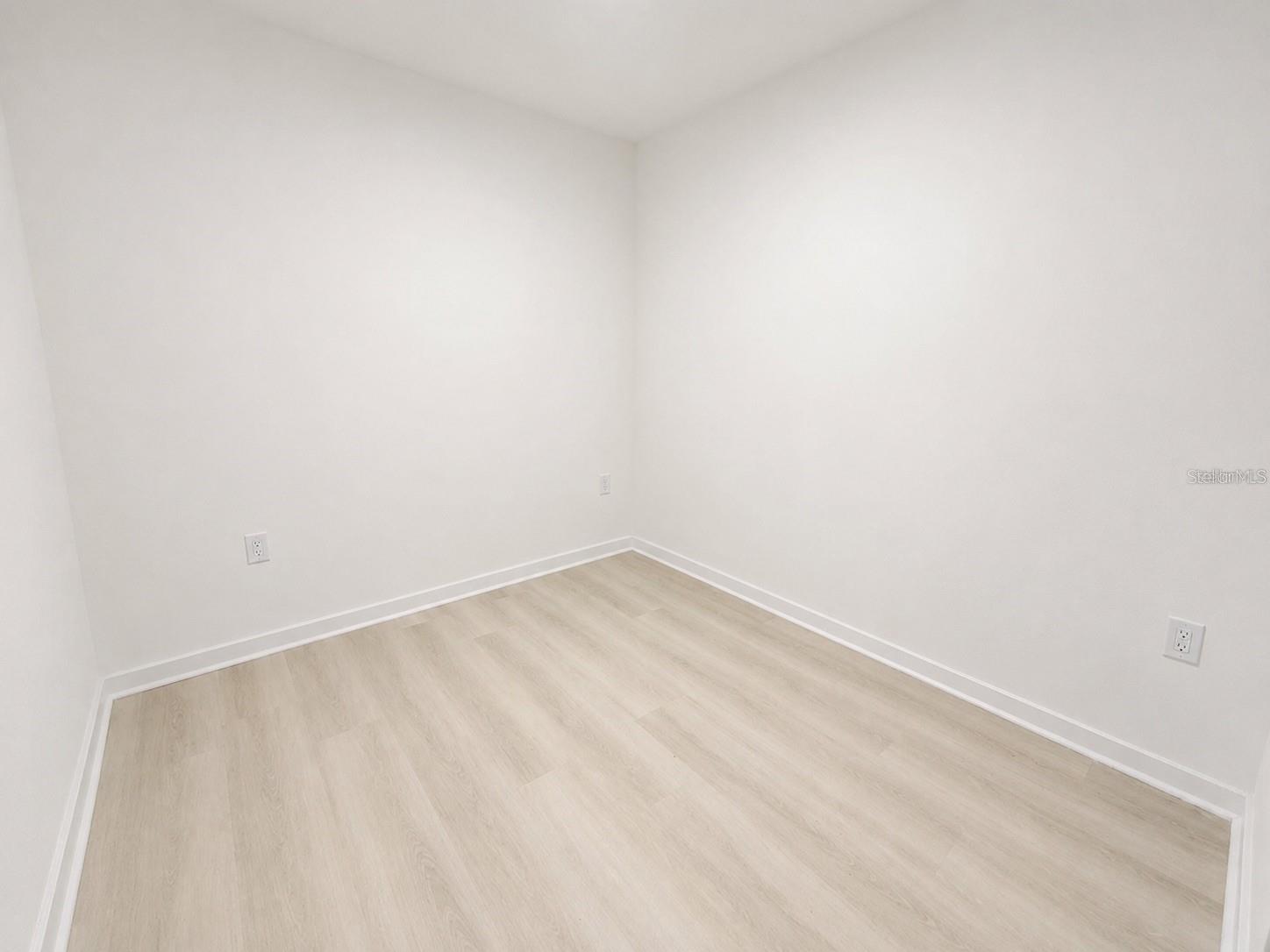 MILLENIA PARK - Residential Lease
