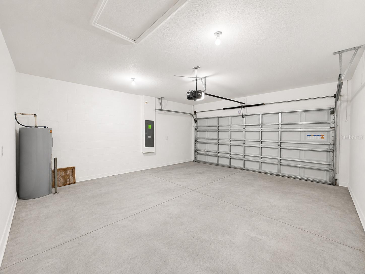 CASCADES PH IA & IB - Residential Lease